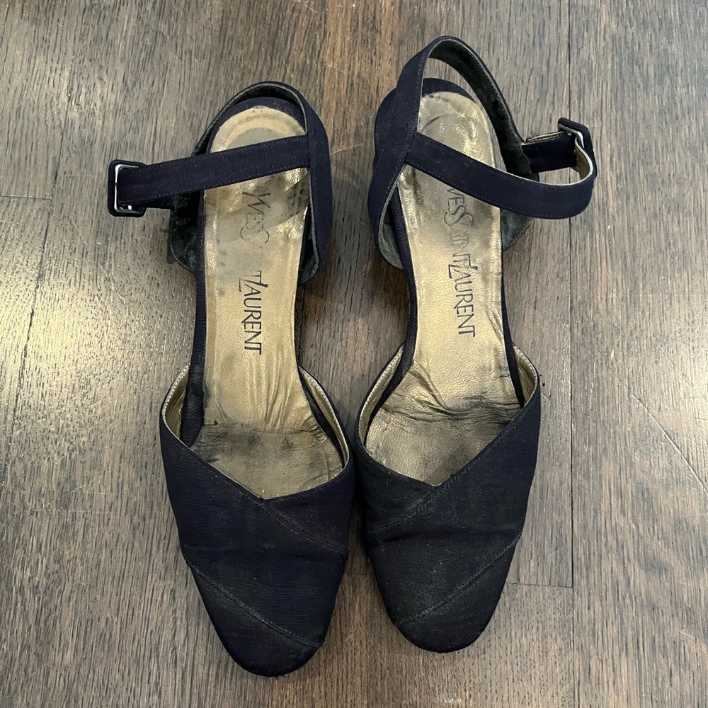 Vintage Yves Saint Laurent heels (navy)